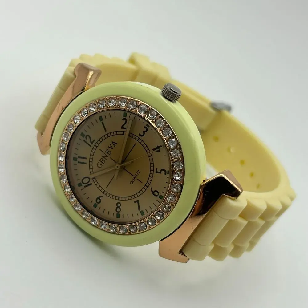 Geneva Women’s Watch White Silicon Band New Battery